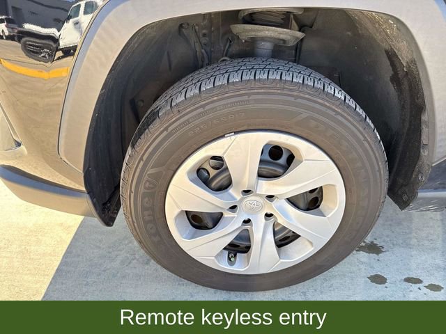 Used 2024 Toyota RAV4 LE image 4