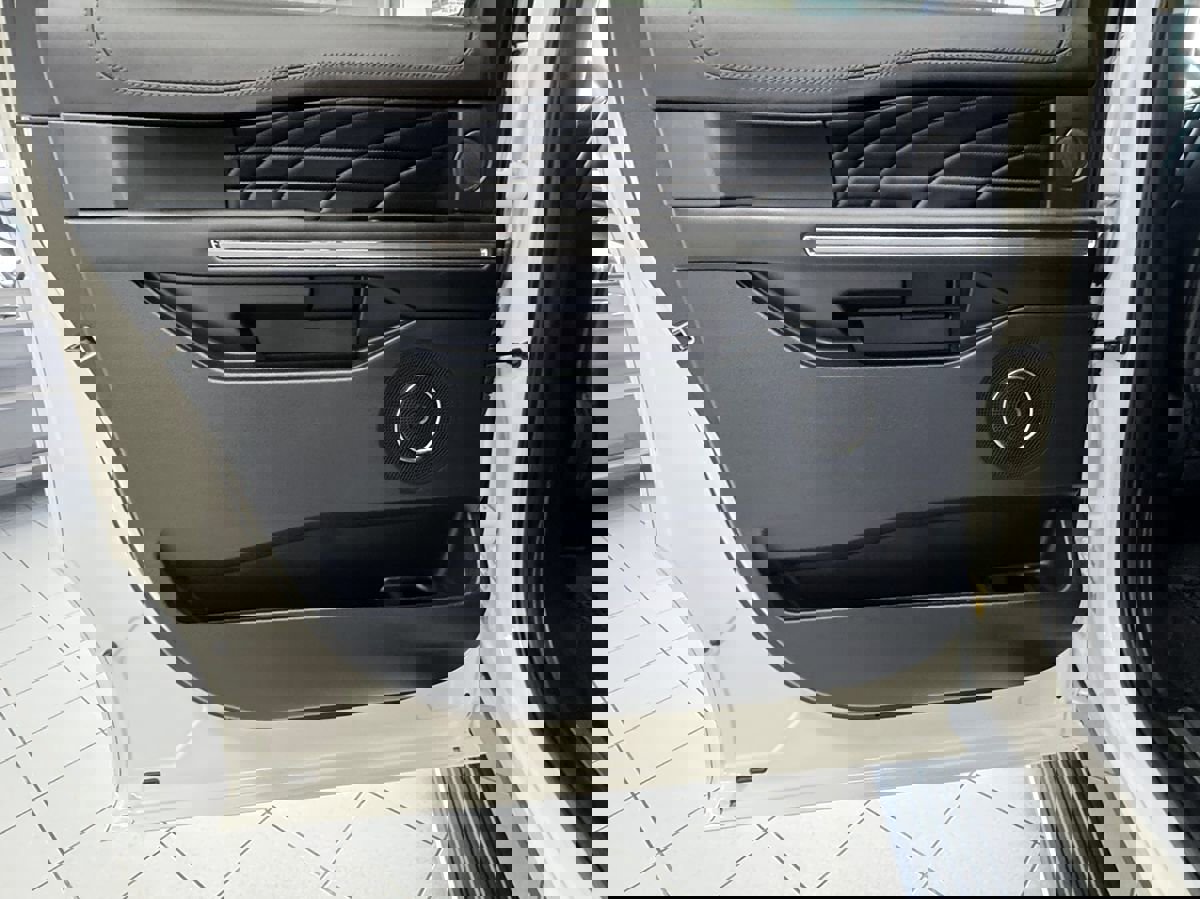 Used 2021 Ford Expedition Max Platinum image 40