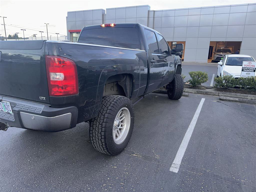 Used 2009 Chevrolet Silverado 2500 LTZ w/ Safety Package image 5