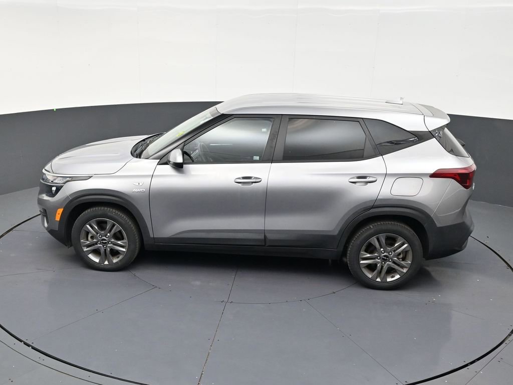 Used 2022 Kia Seltos LX AWD/4WD image 13