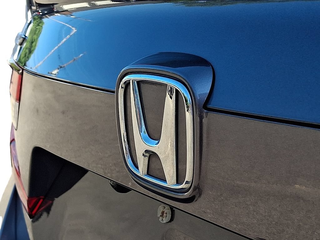 Used 2018 Honda Accord EX image 29