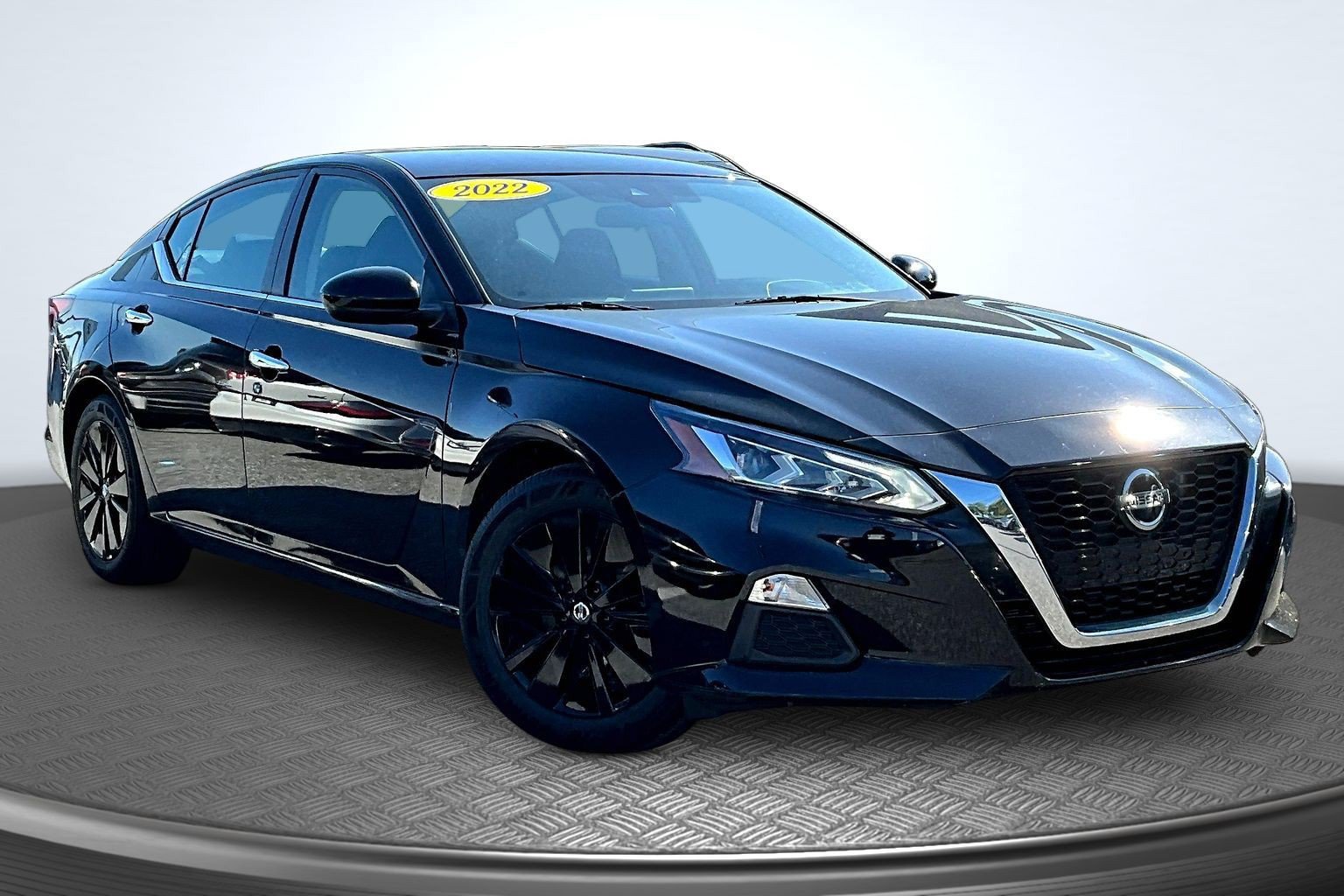 Used 2022 Nissan Altima 2.5 SV FWD image 3