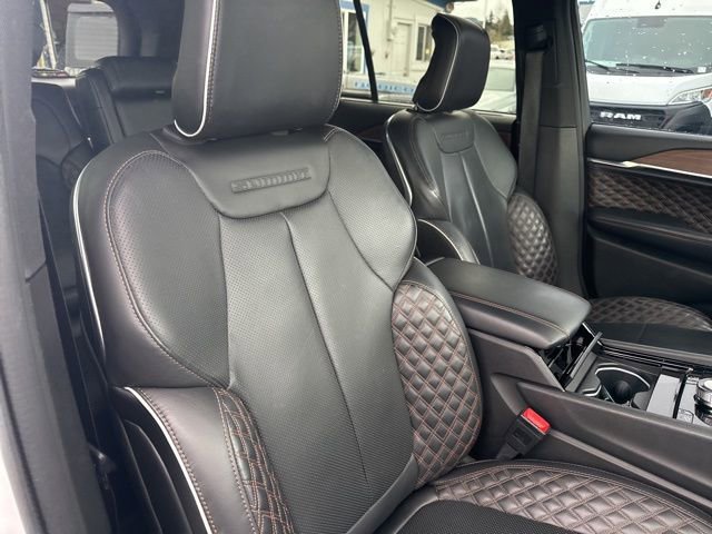 Used 2022 Jeep Grand Cherokee Summit w/ Advanced Protech Group IV image 14