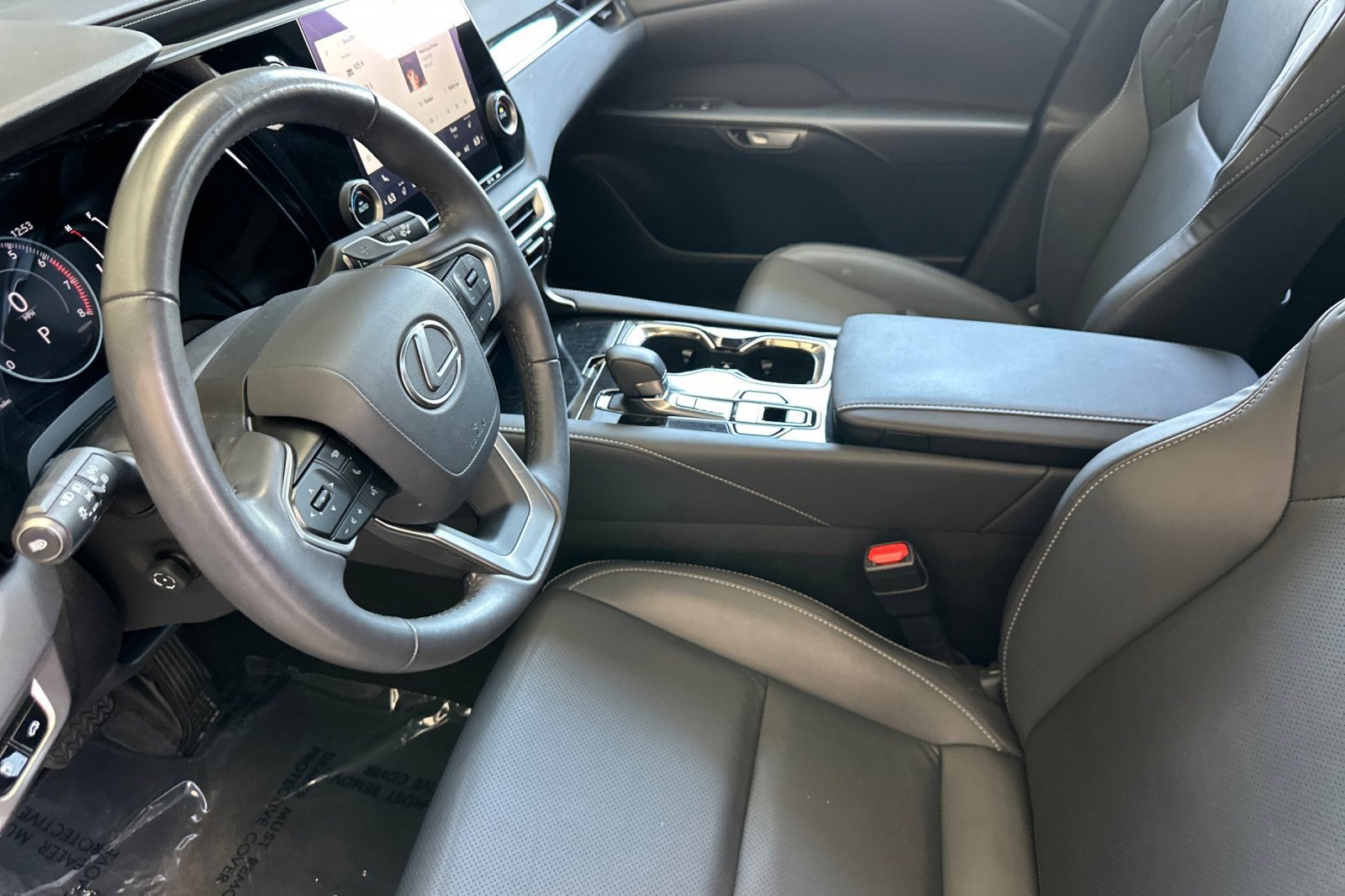 Certified 2024 Lexus RX 350 FWD w/ Technology Package image 19