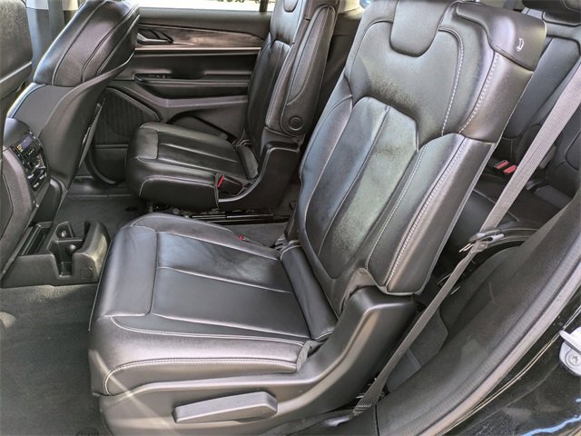 Certified 2023 Jeep Grand Cherokee L Limited w/ Trailer Tow Group (B) image 25