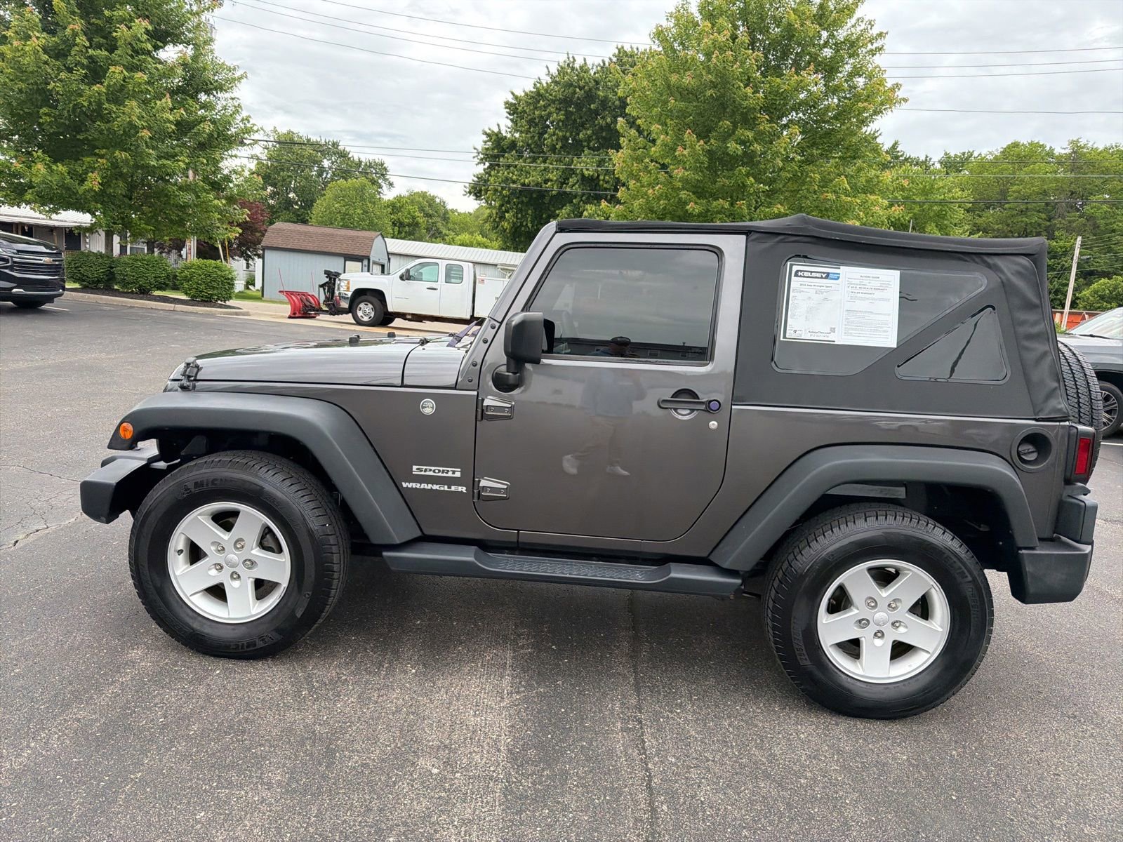 Used 2016 Jeep Wrangler Sport w/ Quick Order Package 23S AWD/4WD image 2
