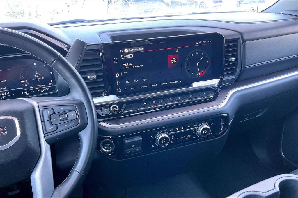 Used 2025 GMC Sierra 1500 SLT RWD image 5