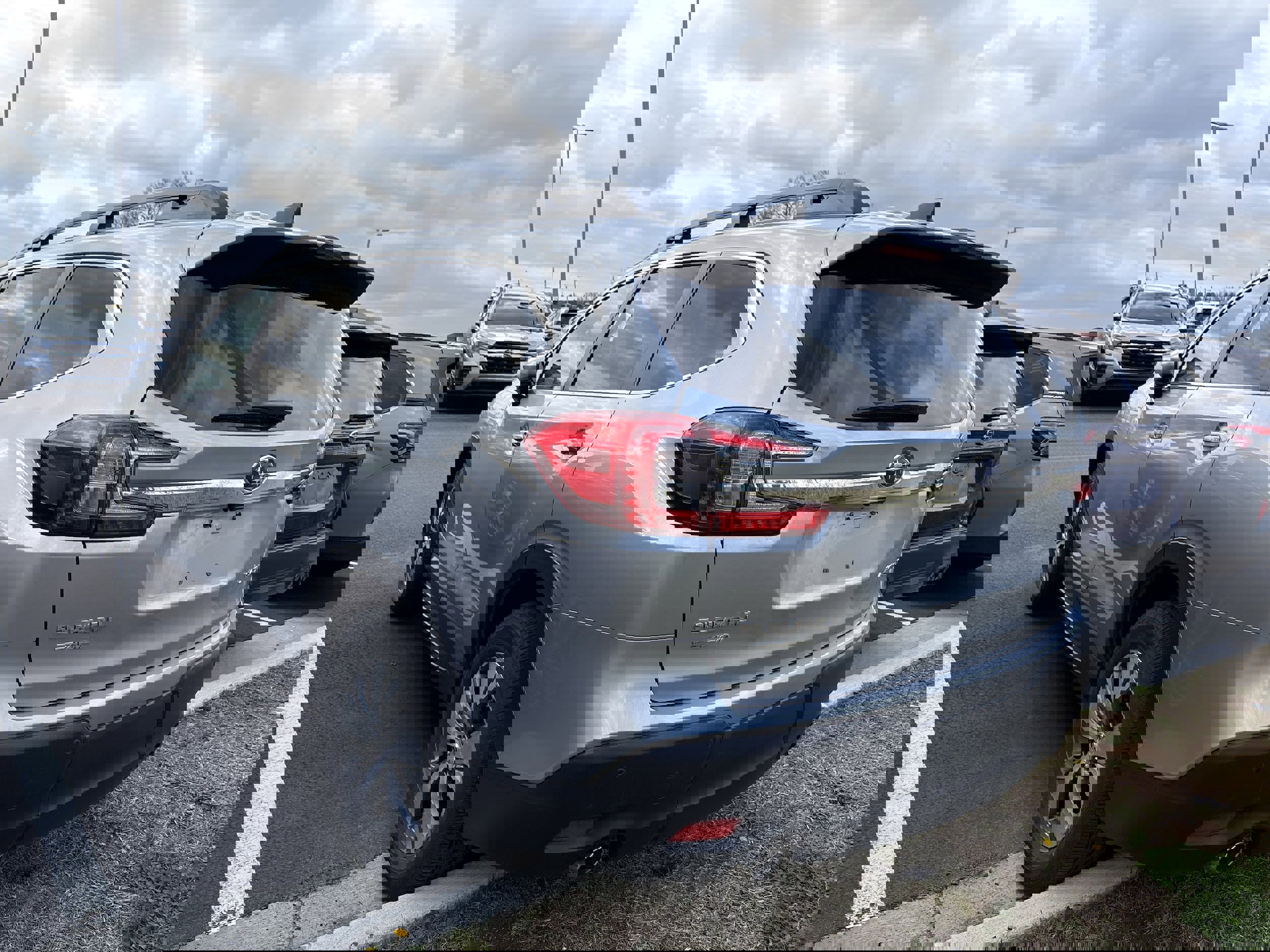 Used 2025 Subaru Ascent Premium image 4