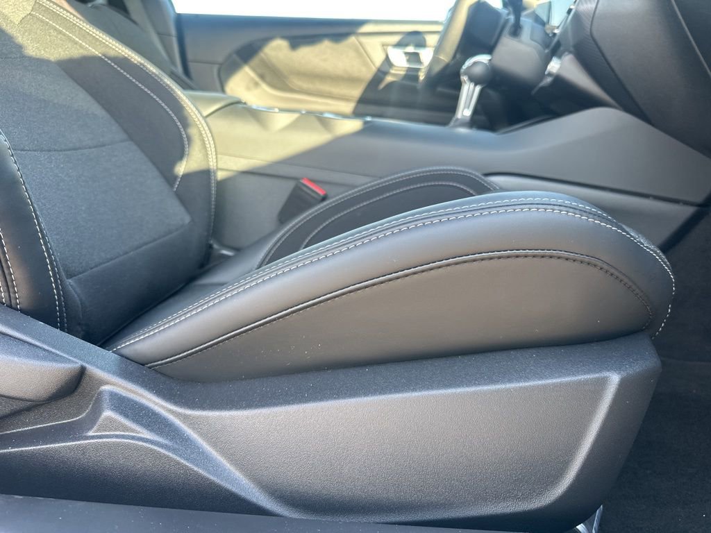 Used 2025 Ford Mustang Coupe image 34