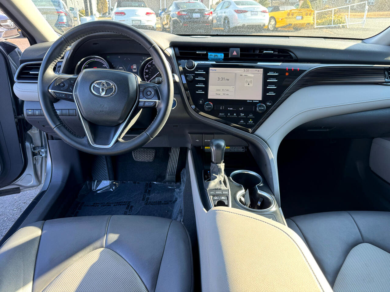 Used 2020 Toyota Camry XLE image 14