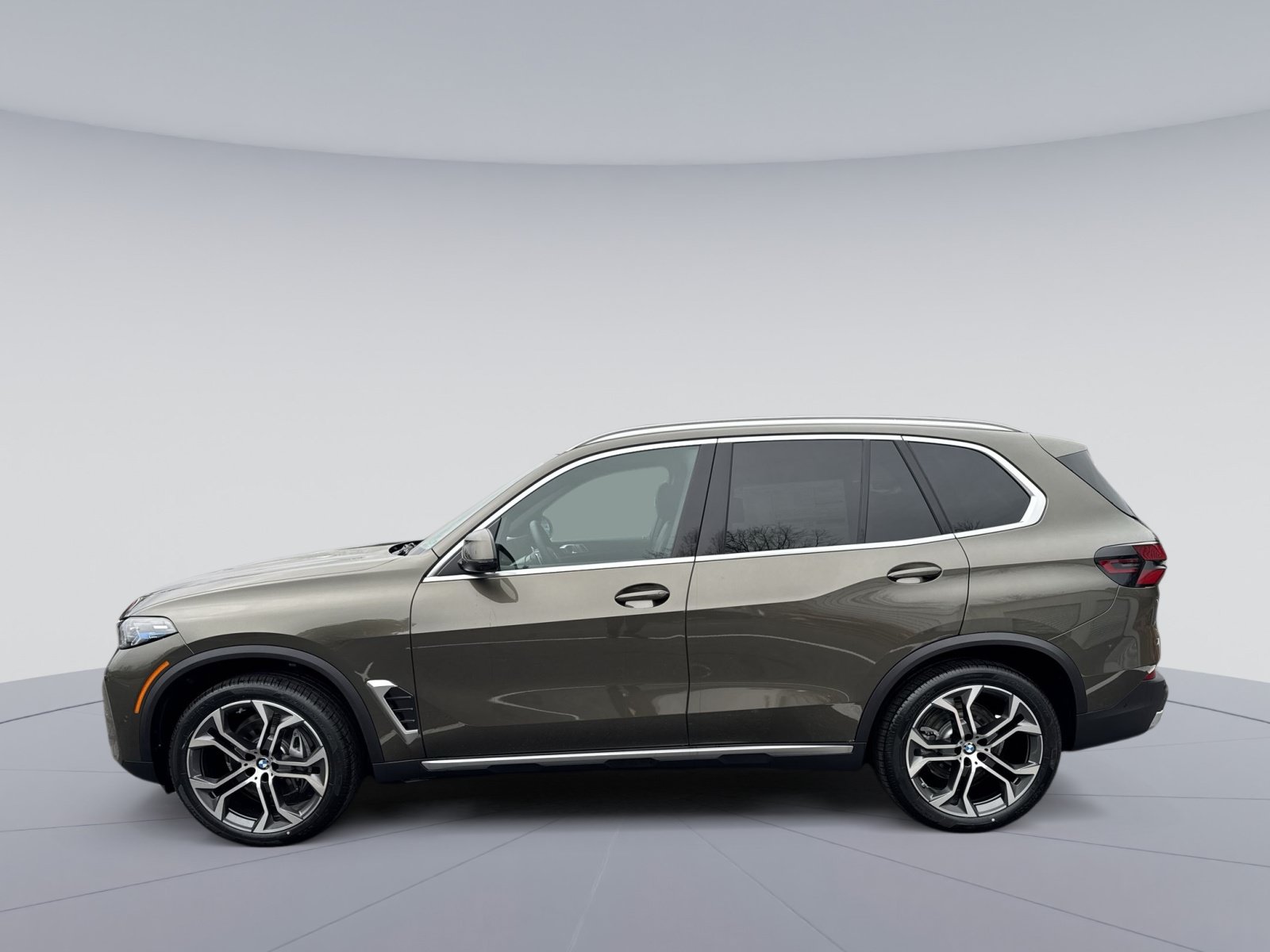 New 2026 BMW X5 xDrive40i AWD/4WD image 8