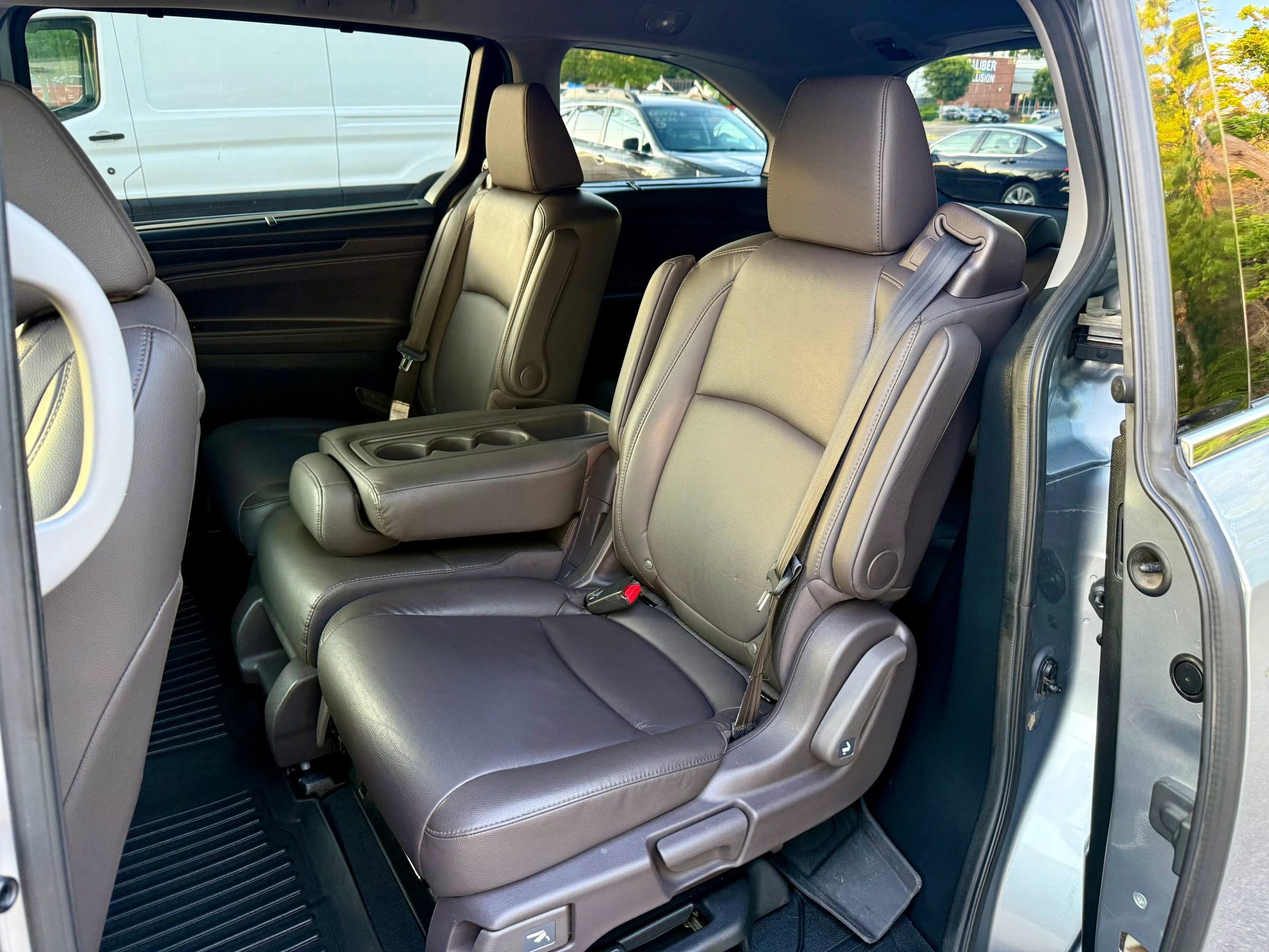Used 2020 Honda Odyssey Elite image 10