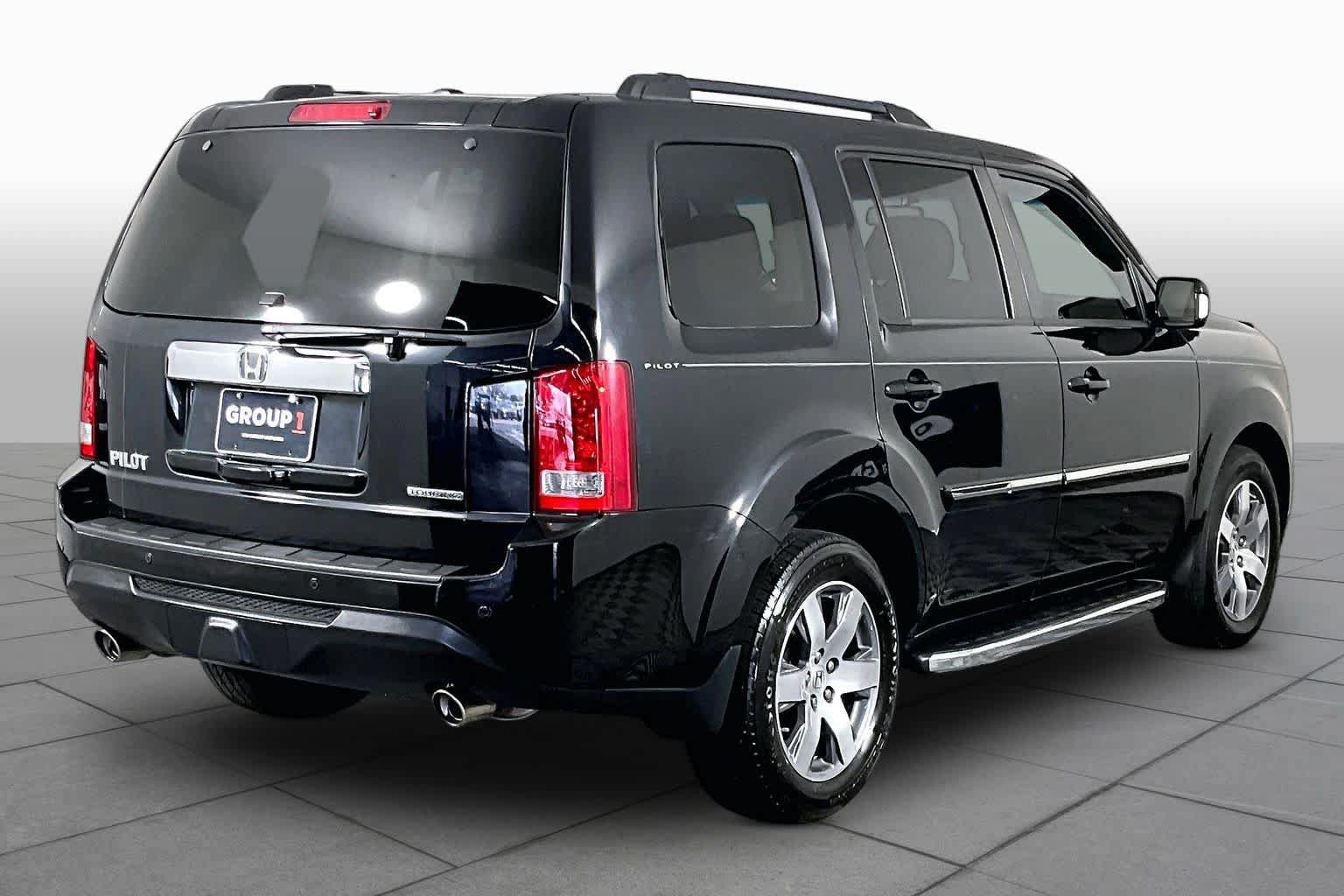 Used 2015 Honda Pilot Touring image 12