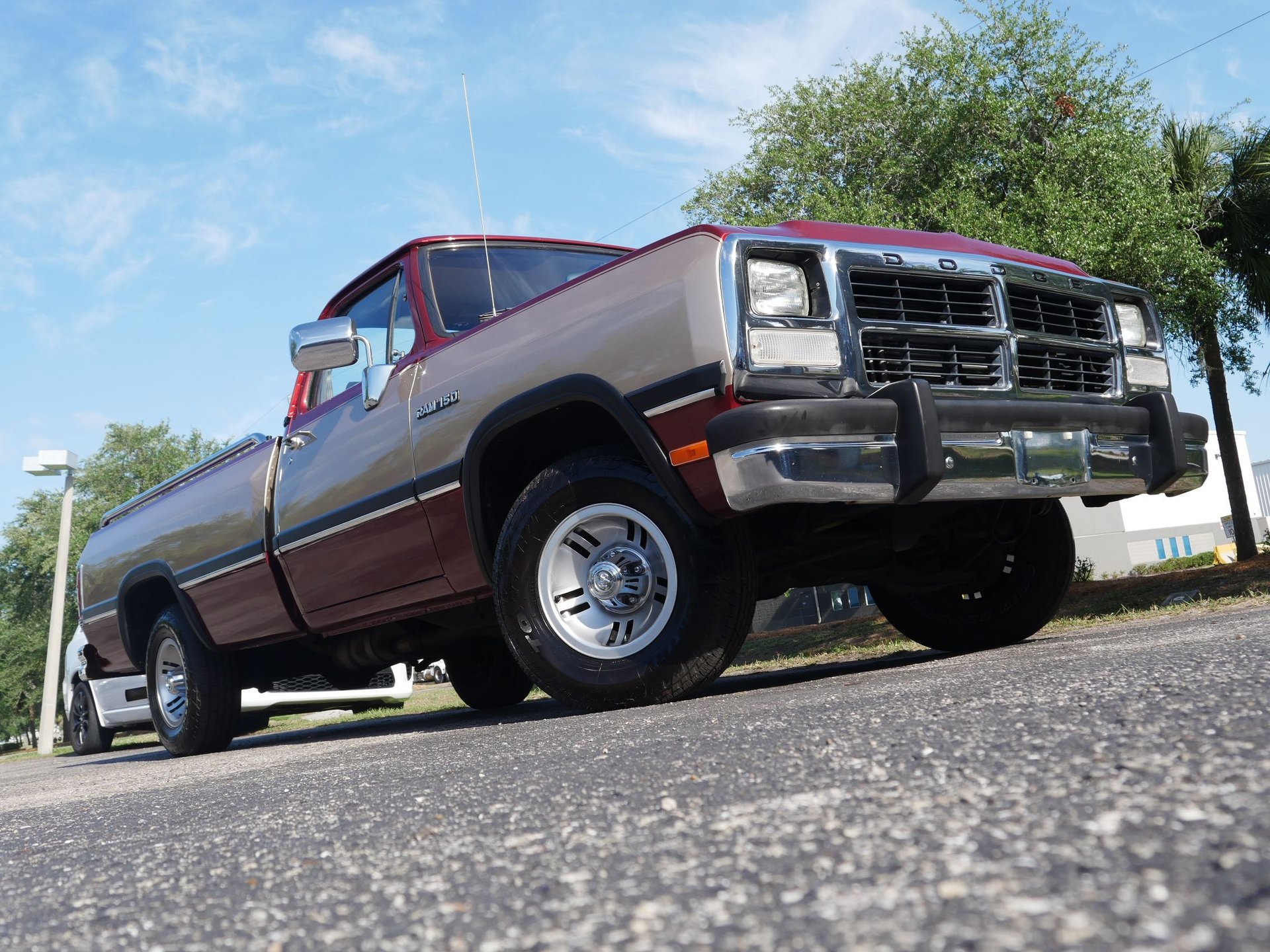 Used 1992 Dodge D/W Truck 150 RWD image 18