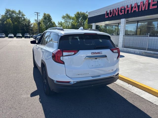 Used 2023 GMC Terrain AT4 AWD/4WD image 9