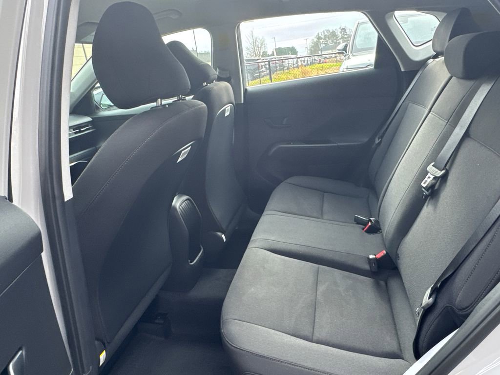 New 2026 Hyundai Kona SE image 11