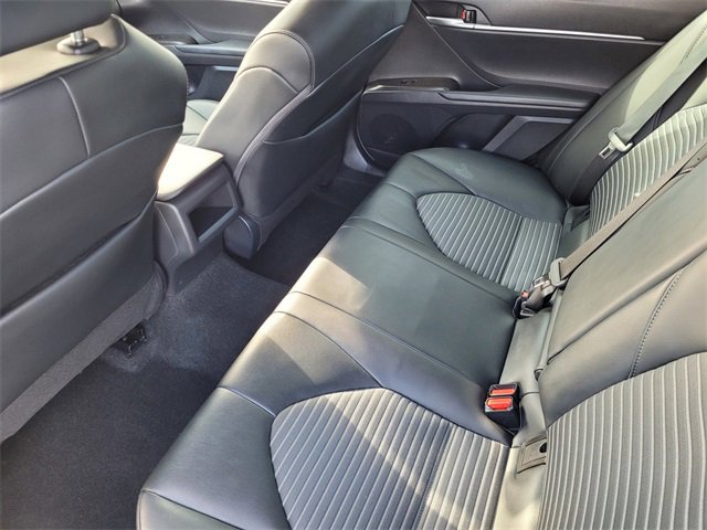Used 2023 Toyota Camry SE image 9