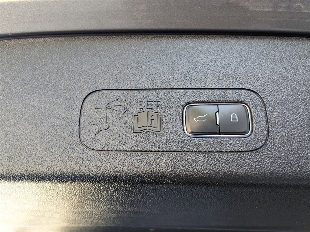 Used 2024 Lincoln Aviator Reserve image 32