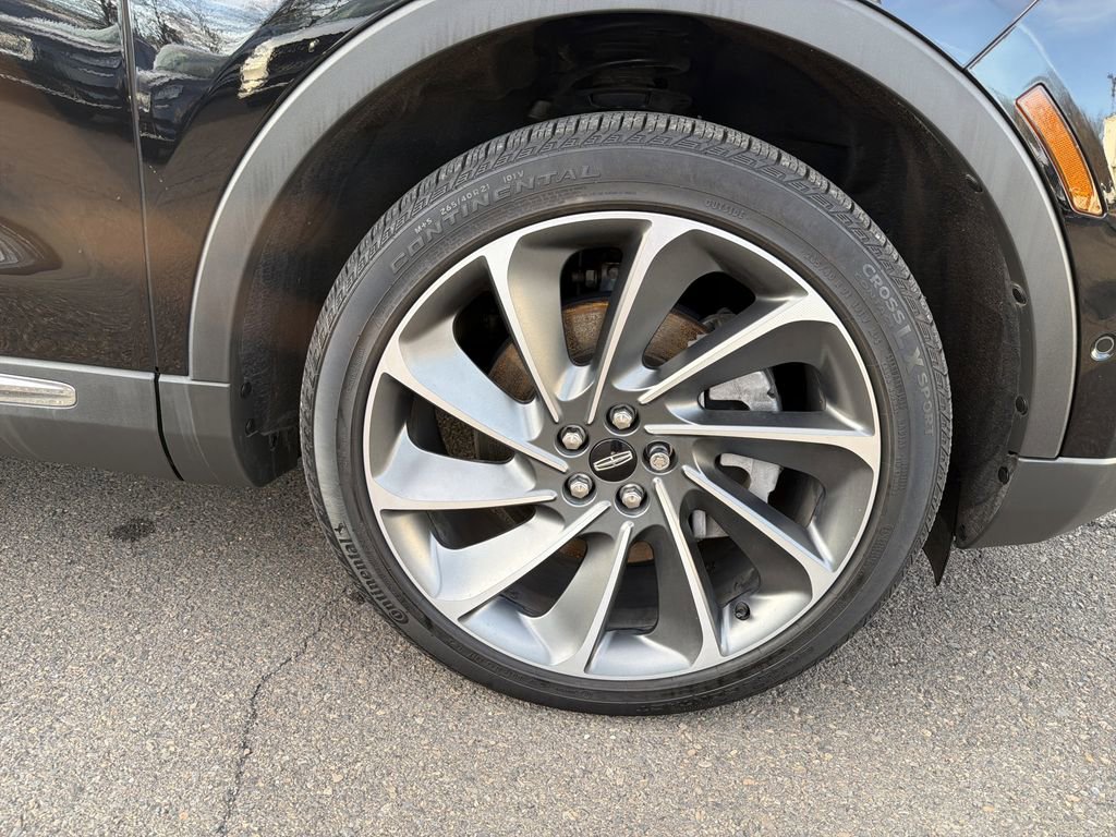 Certified 2023 Lincoln Nautilus Reserve w/ Equipment Group 202A image 33