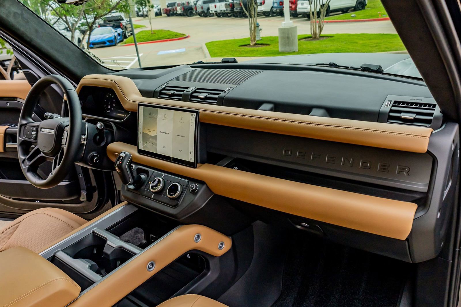 Used 2025 Land Rover Defender 130 V8 image 18