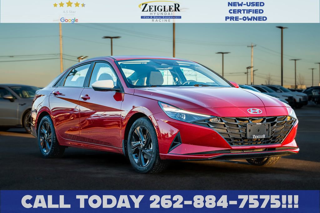 Certified 2023 Hyundai Elantra SEL w/ Preferred Accessory Package image 1