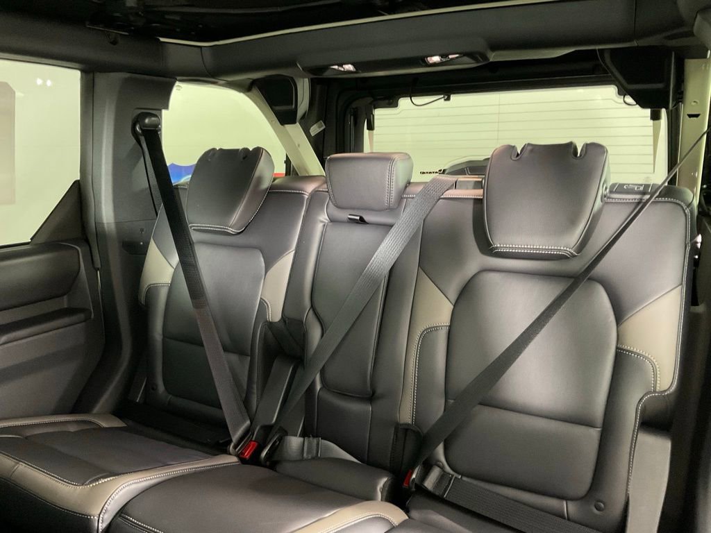 New 2026 Ford Bronco Outer Banks AWD/4WD image 16