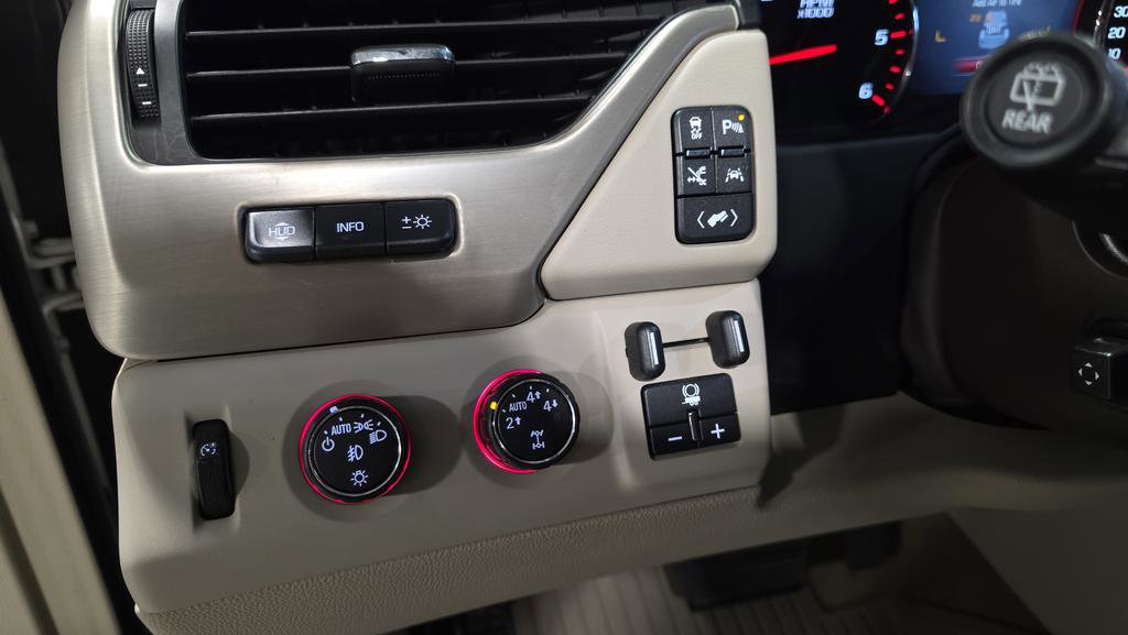 Used 2016 GMC Yukon Denali w/ Open Road Package image 24