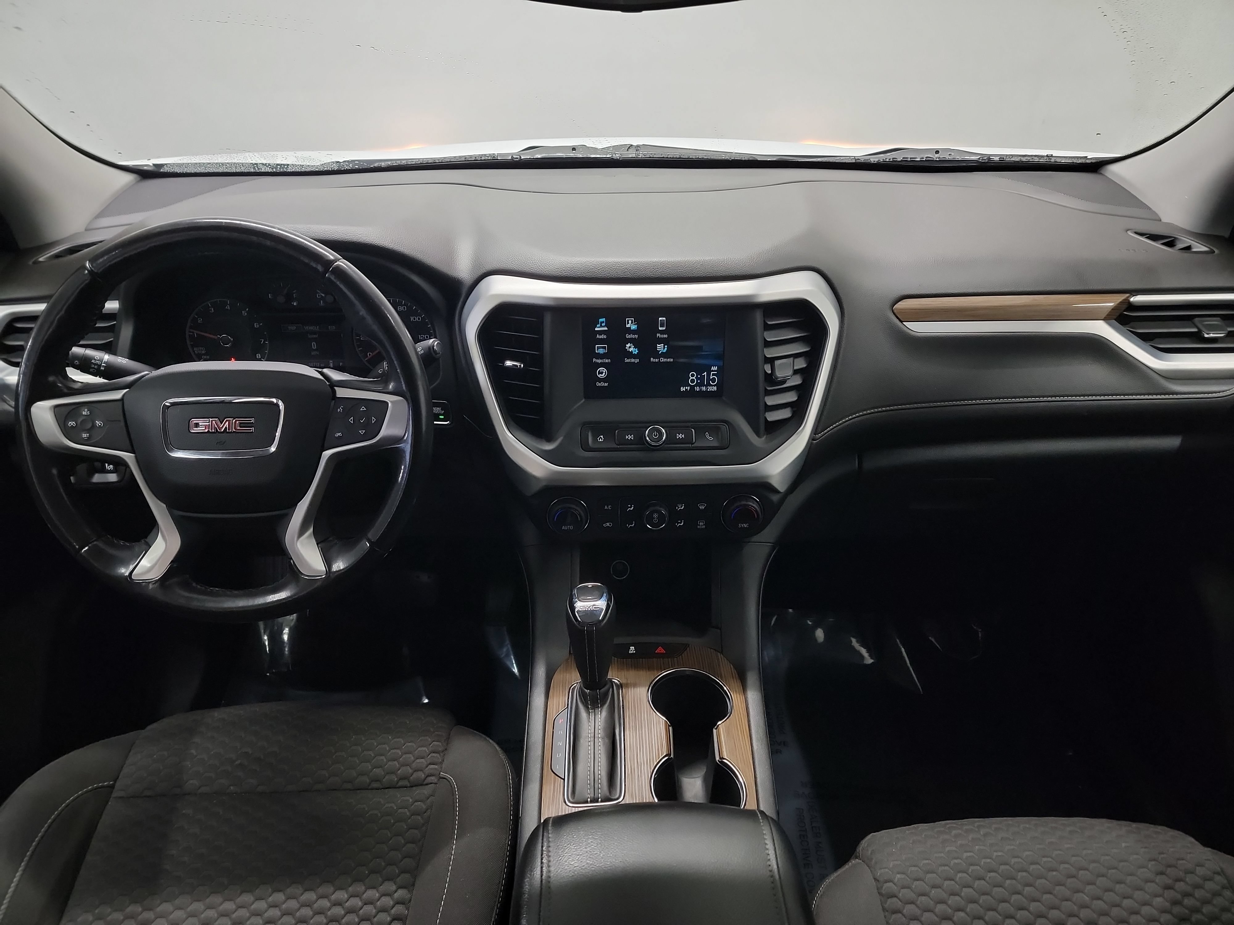 Used 2019 GMC Acadia SLE FWD image 15