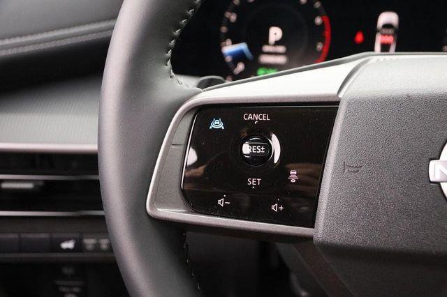 Used 2025 Nissan Murano SV w/ Cargo Package image 12