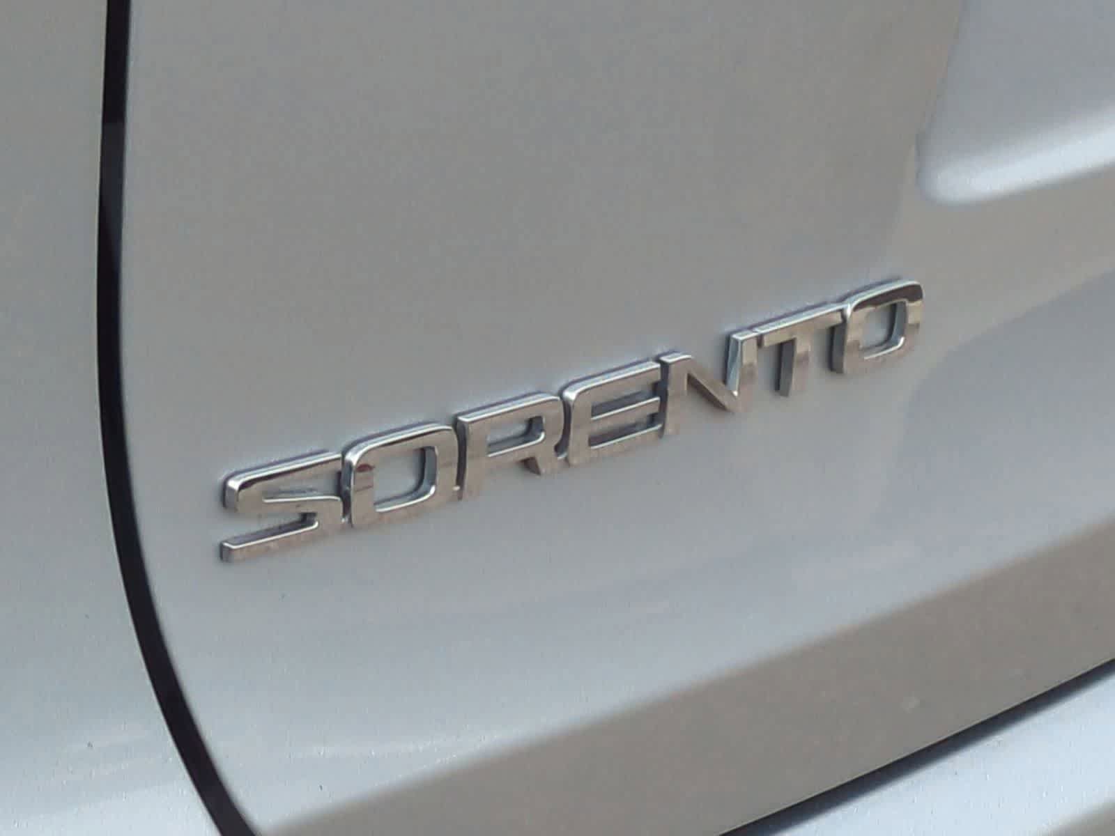 Used 2017 Kia Sorento FWD image 13
