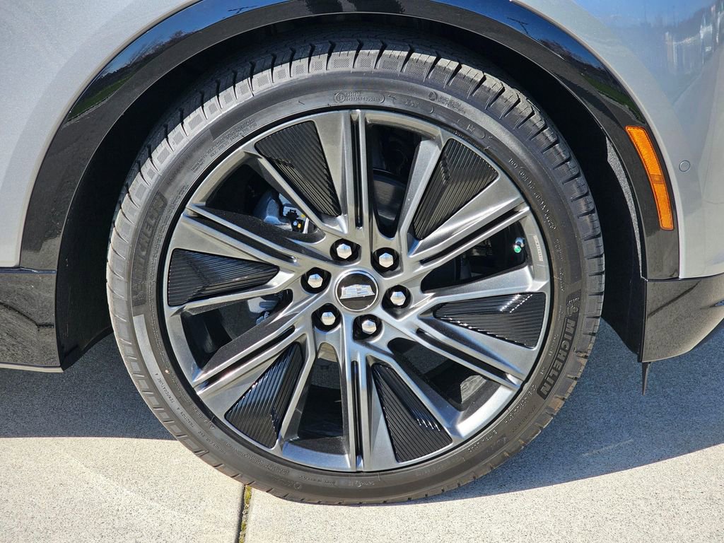 New 2026 Cadillac Lyriq Signature Sport image 9