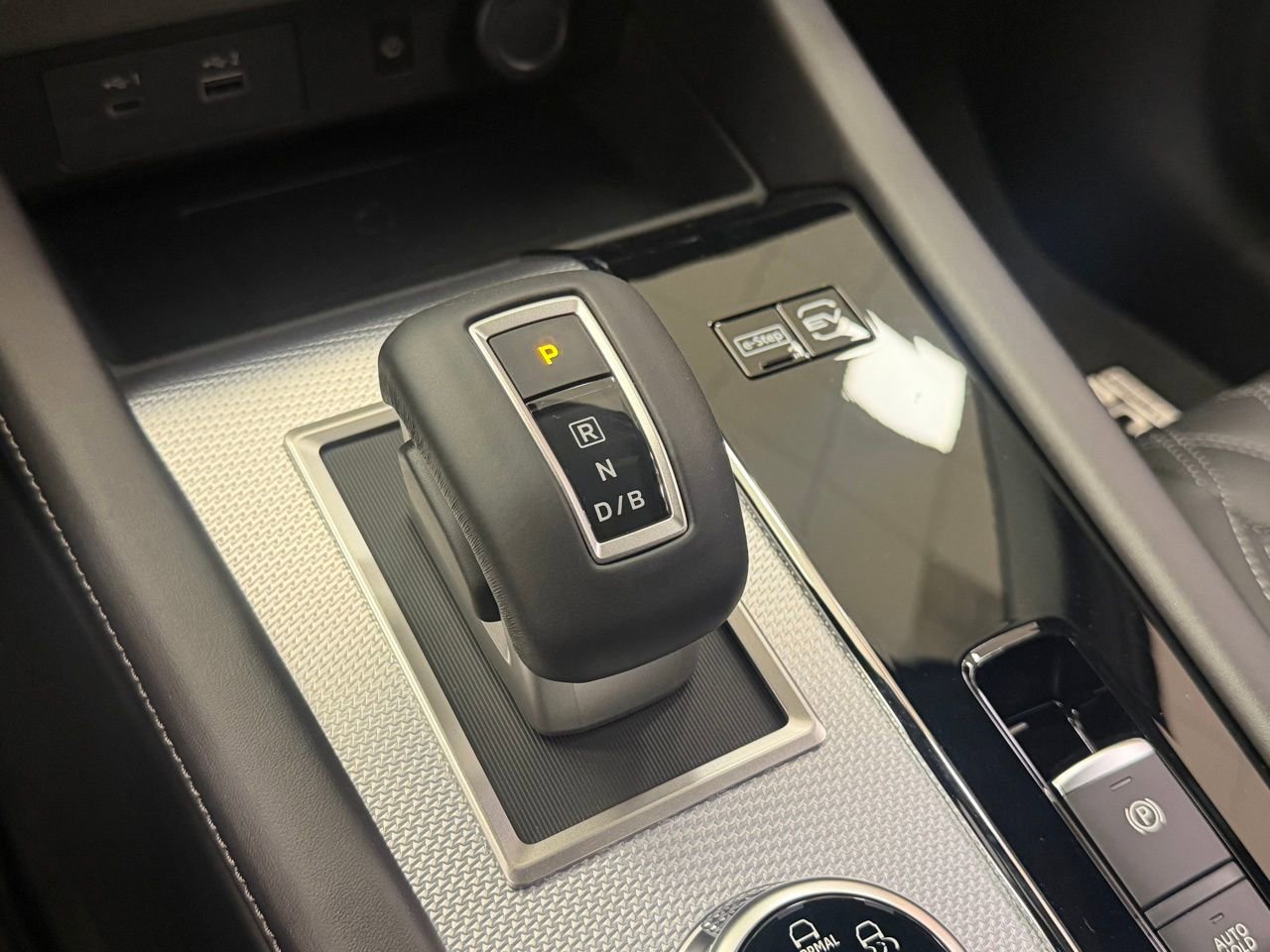 New 2026 Nissan Rogue Platinum image 18