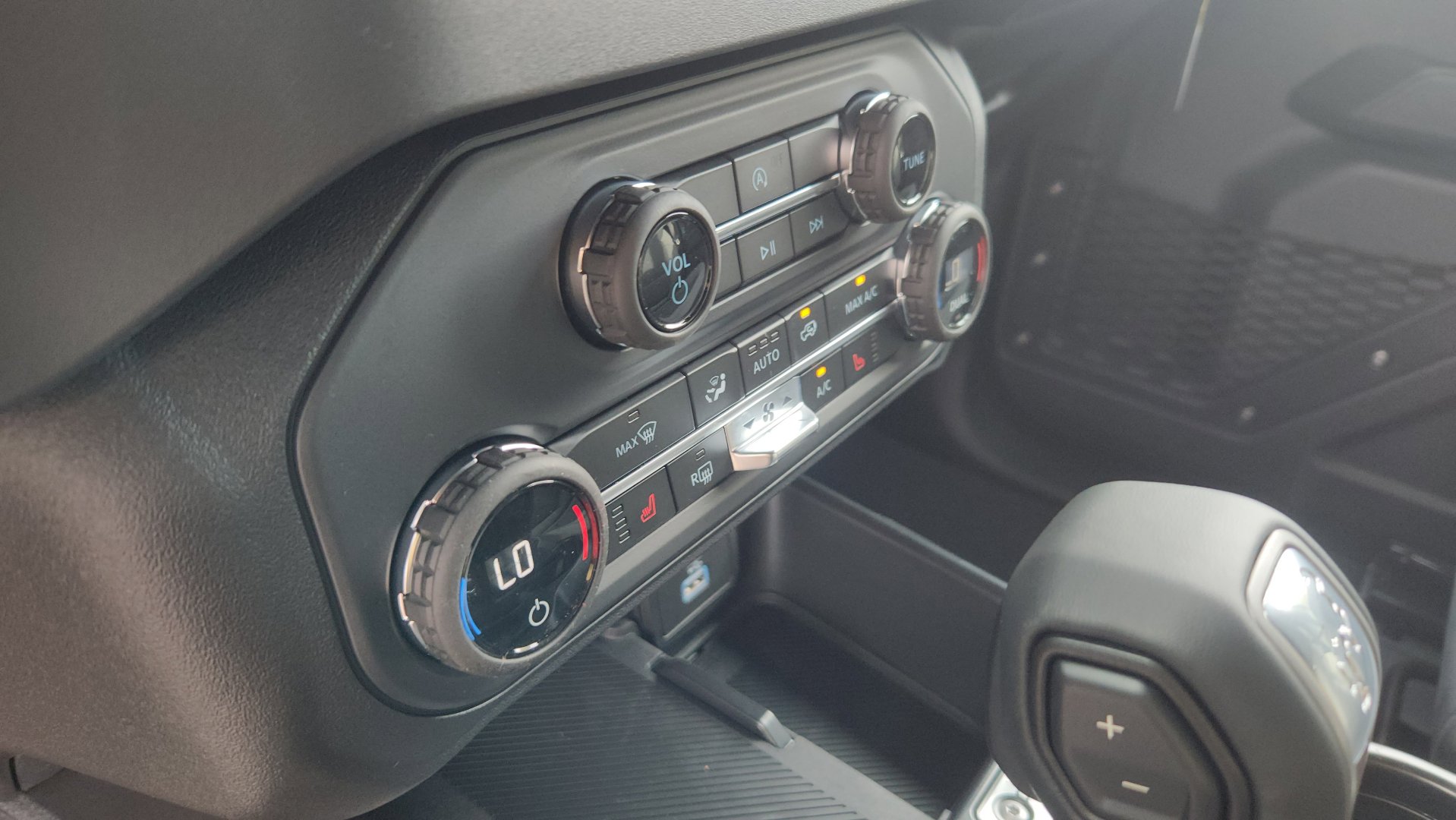 New 2025 Ford Bronco Big Bend image 18