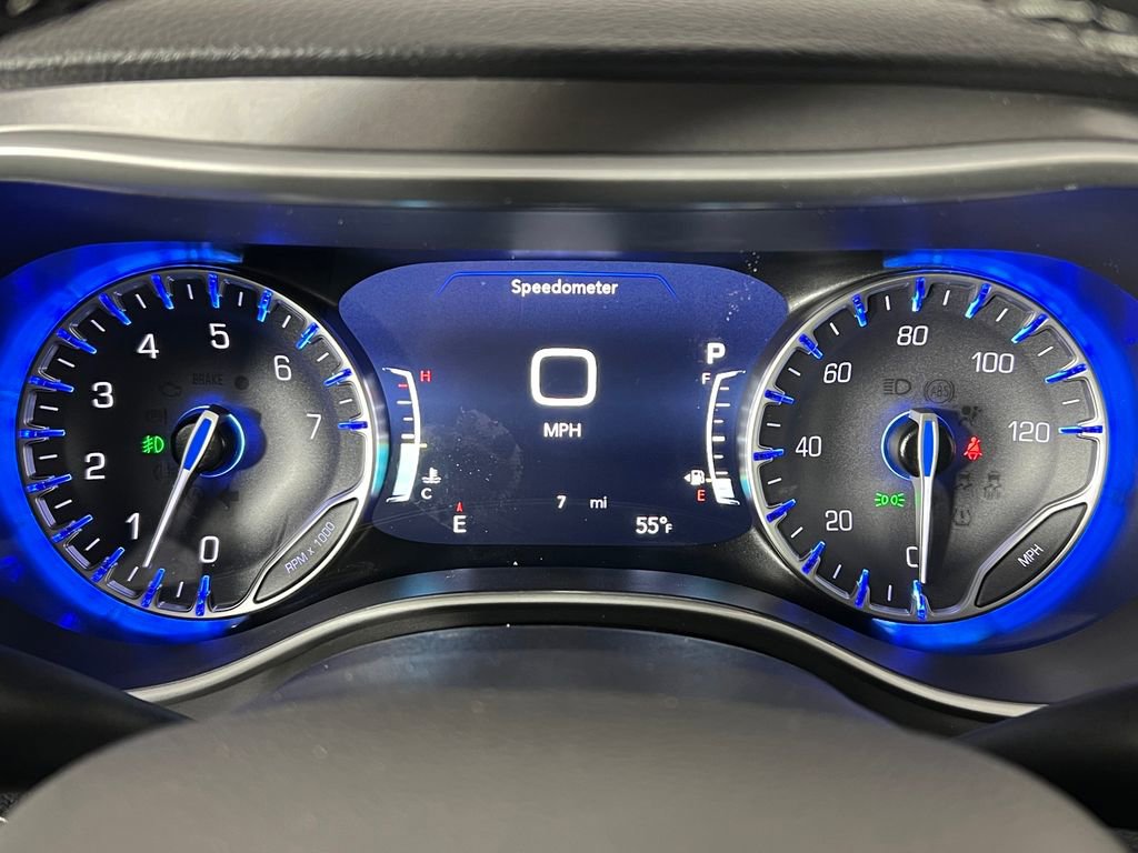 New 2026 Chrysler Pacifica Select image 11