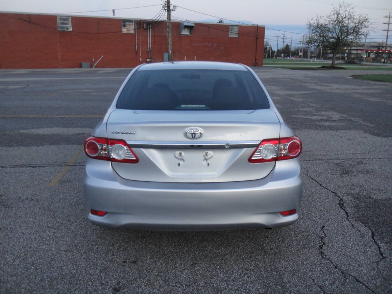 Used 2012 Toyota Corolla L FWD image 7