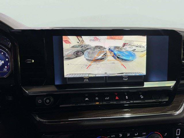 Used 2024 Chevrolet Silverado 1500 LT AWD/4WD image 25