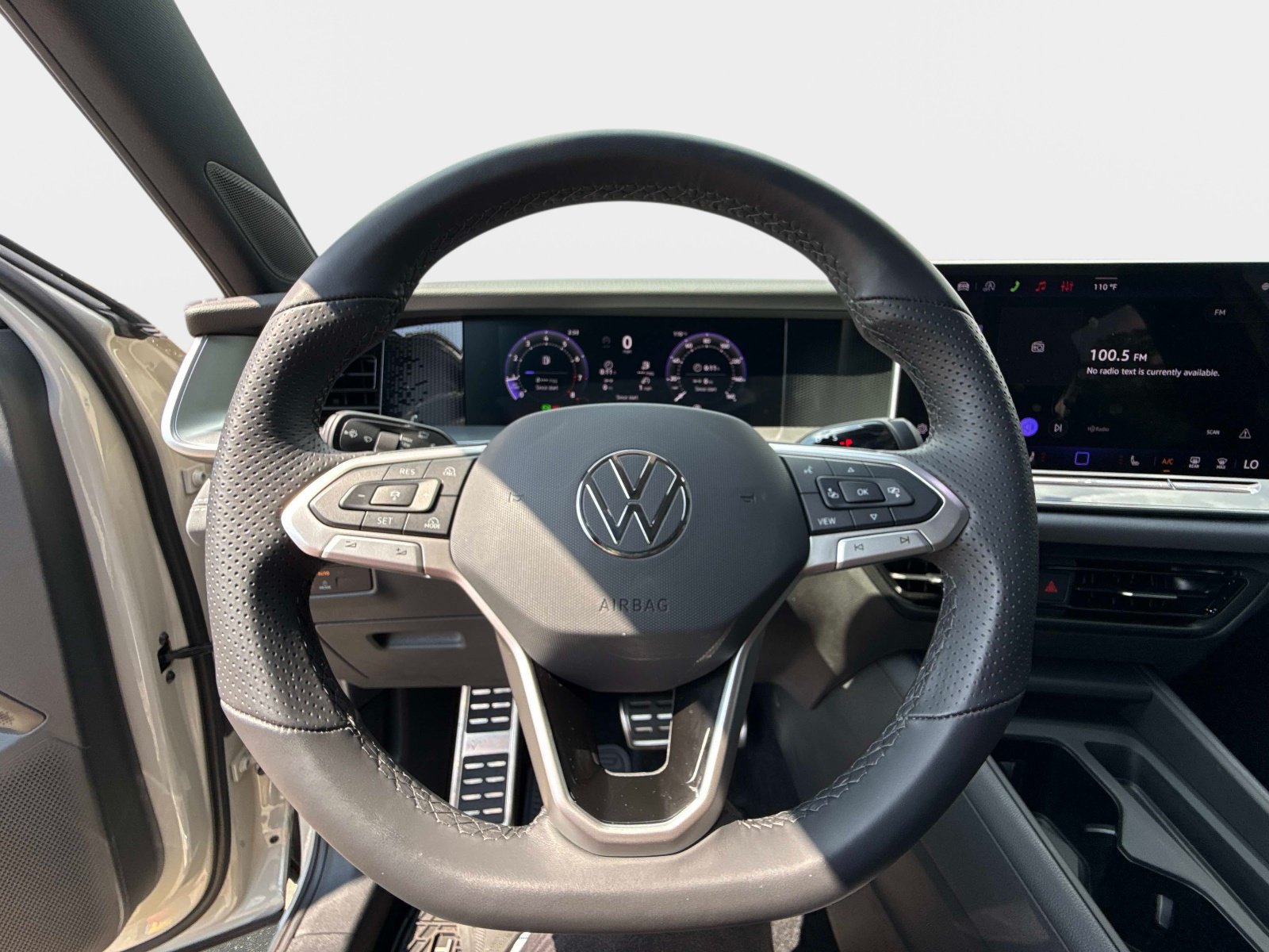 Used 2026 Volkswagen Tiguan SE R-Line FWD image 24