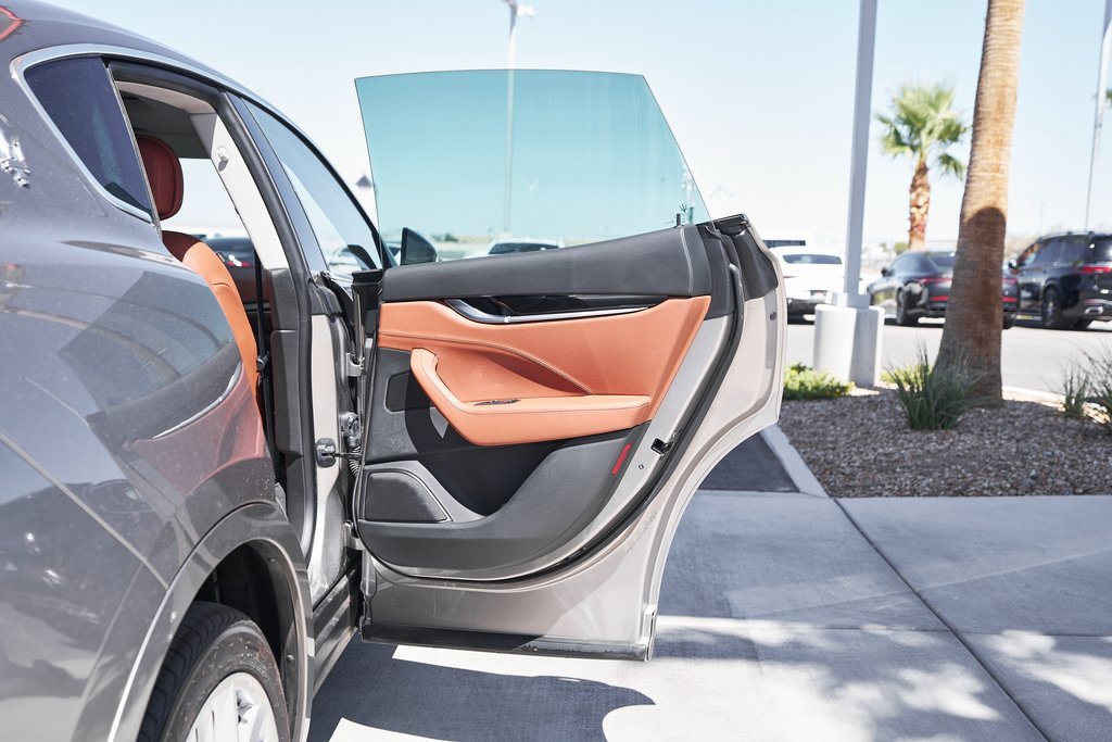 Used 2022 Maserati Levante GT image 12