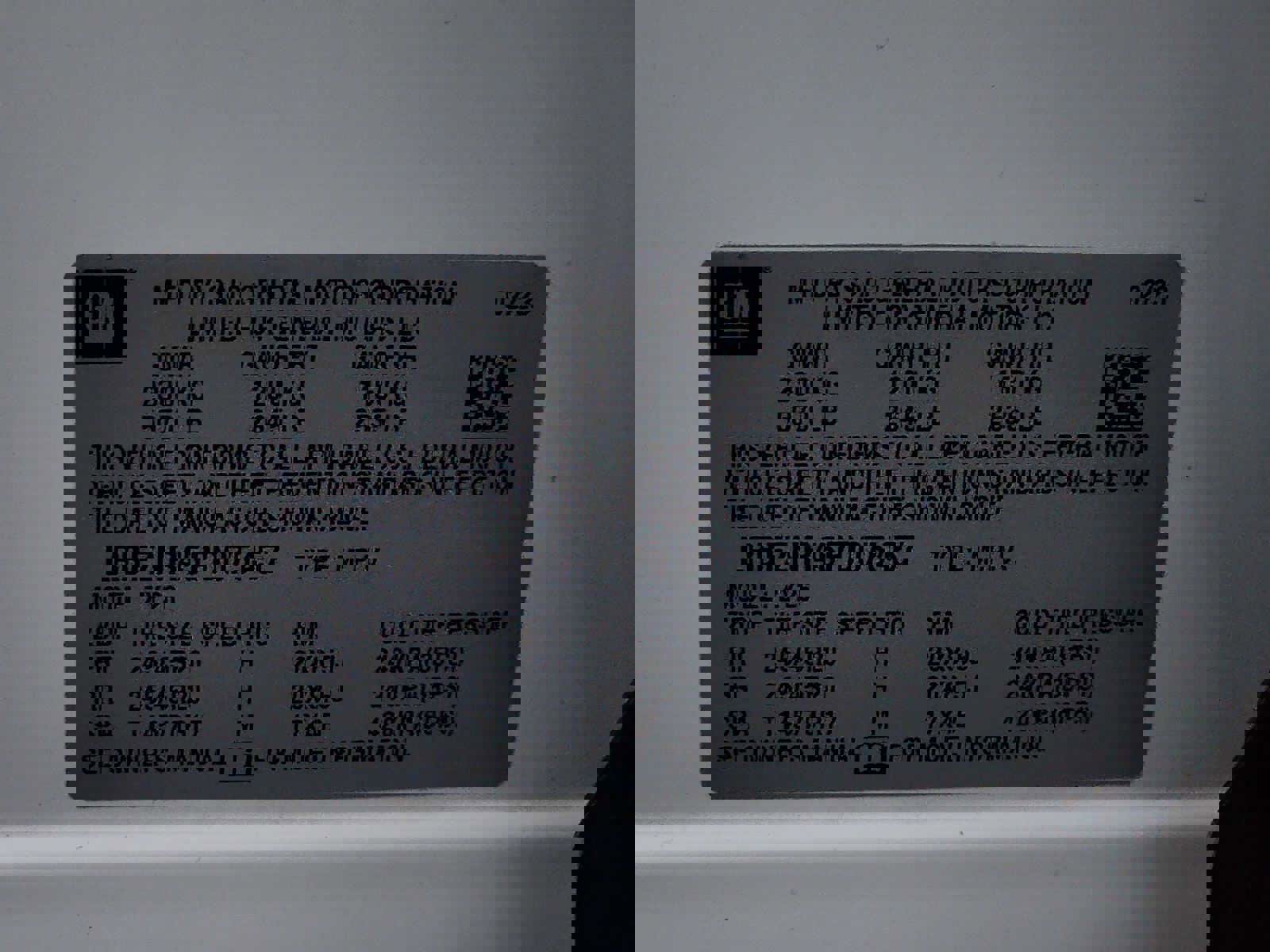 Used 2023 Buick Envision Essence w/ Sport Touring Package image 28