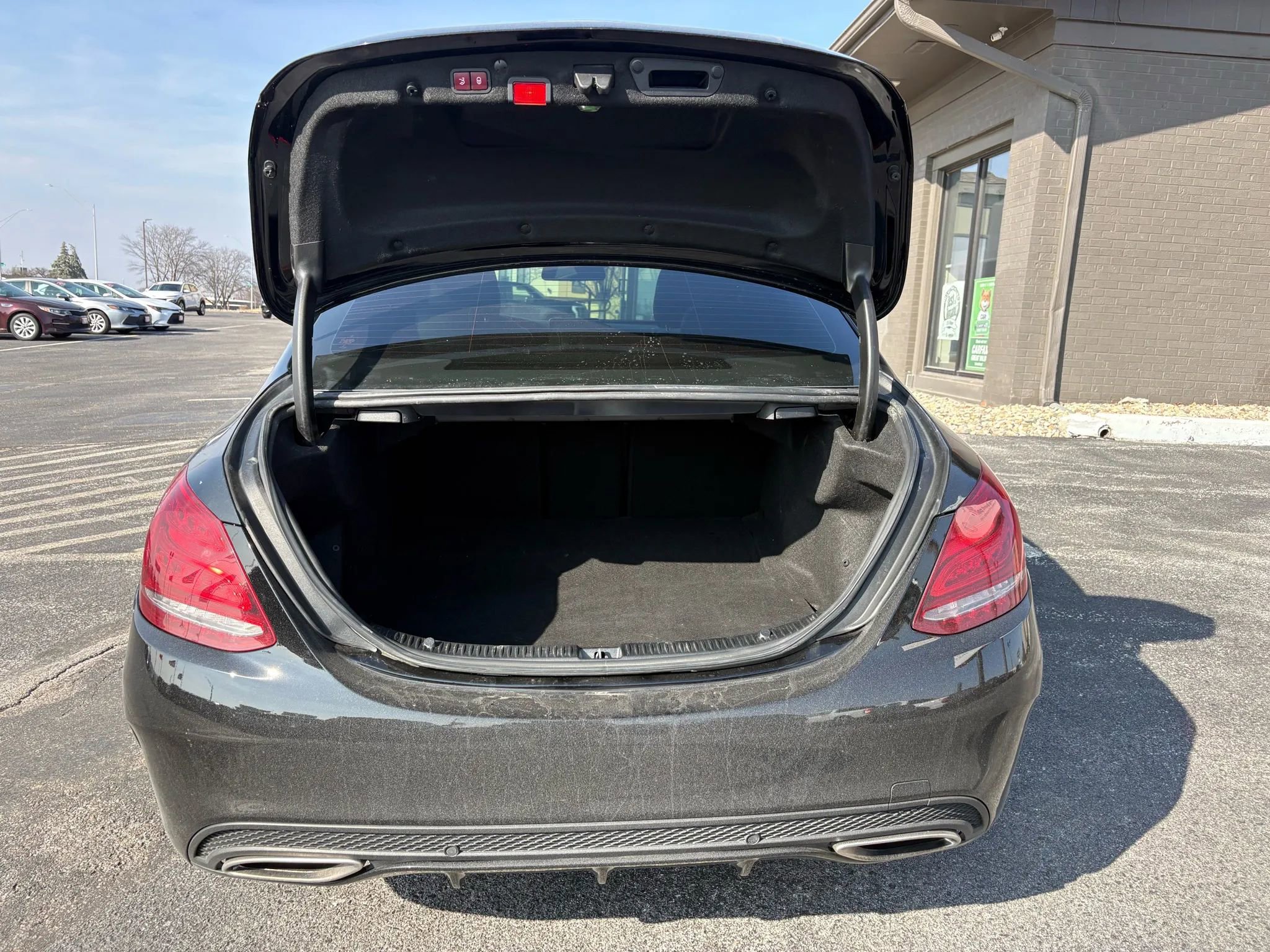 Used 2018 Mercedes-Benz C 300 4MATIC Sedan image 6