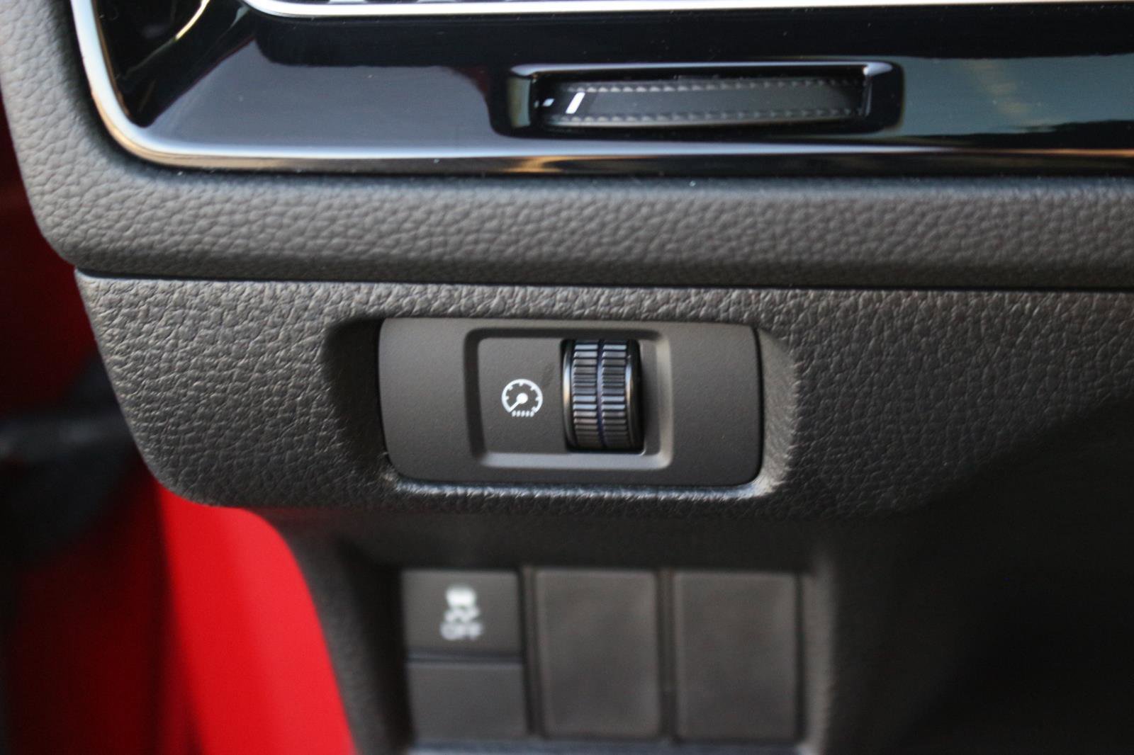 Used 2025 Honda Civic Sport image 29