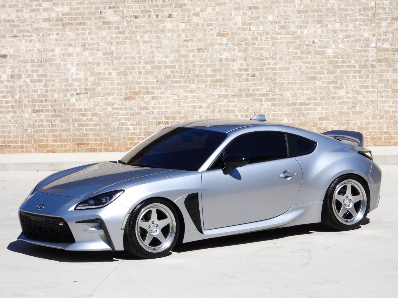 Used 2025 Toyota GR86 Premium w/ ALL Weather Mat Package (TMS) RWD image 52