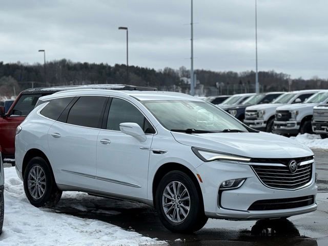 Used 2024 Buick Enclave Premium image 33