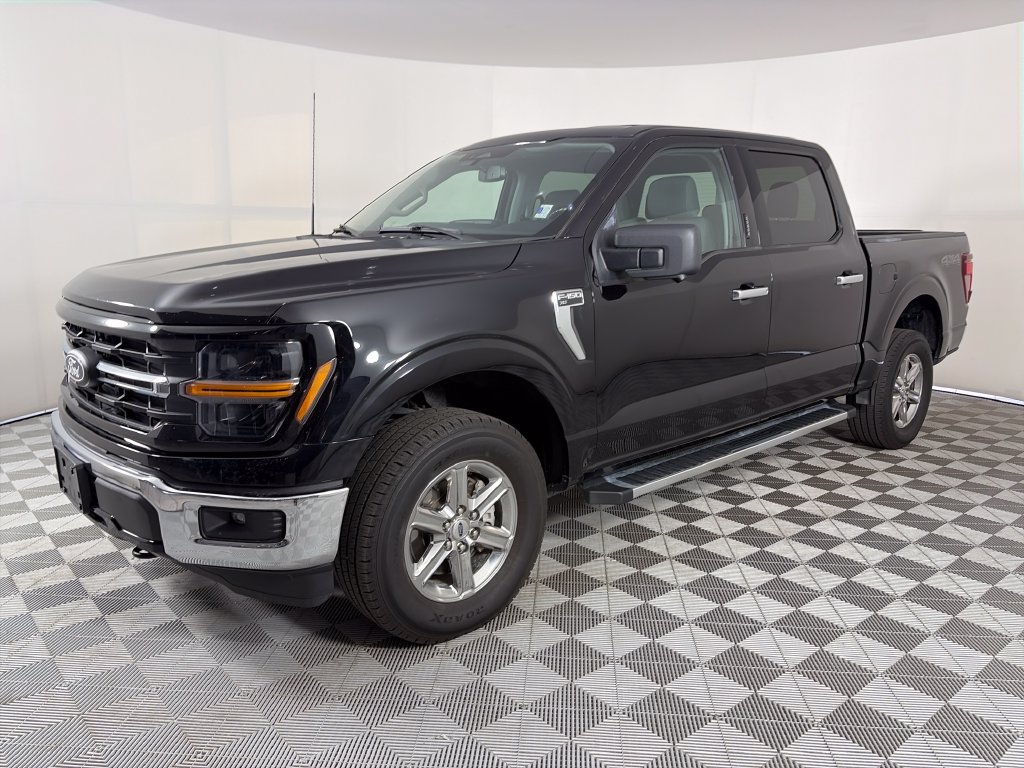 Used 2024 Ford F150 XLT AWD/4WD image 3