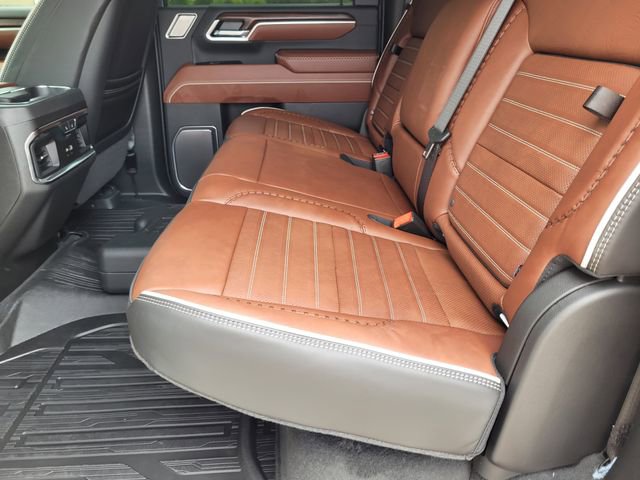 New 2026 GMC Sierra 3500 Denali Ultimate w/ LPO, Black Badging Package image 25