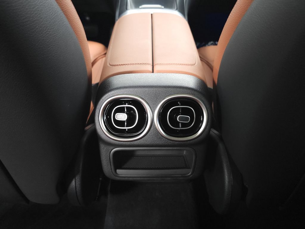 Certified 2026 Mercedes-Benz GLC 300 4MATIC image 23