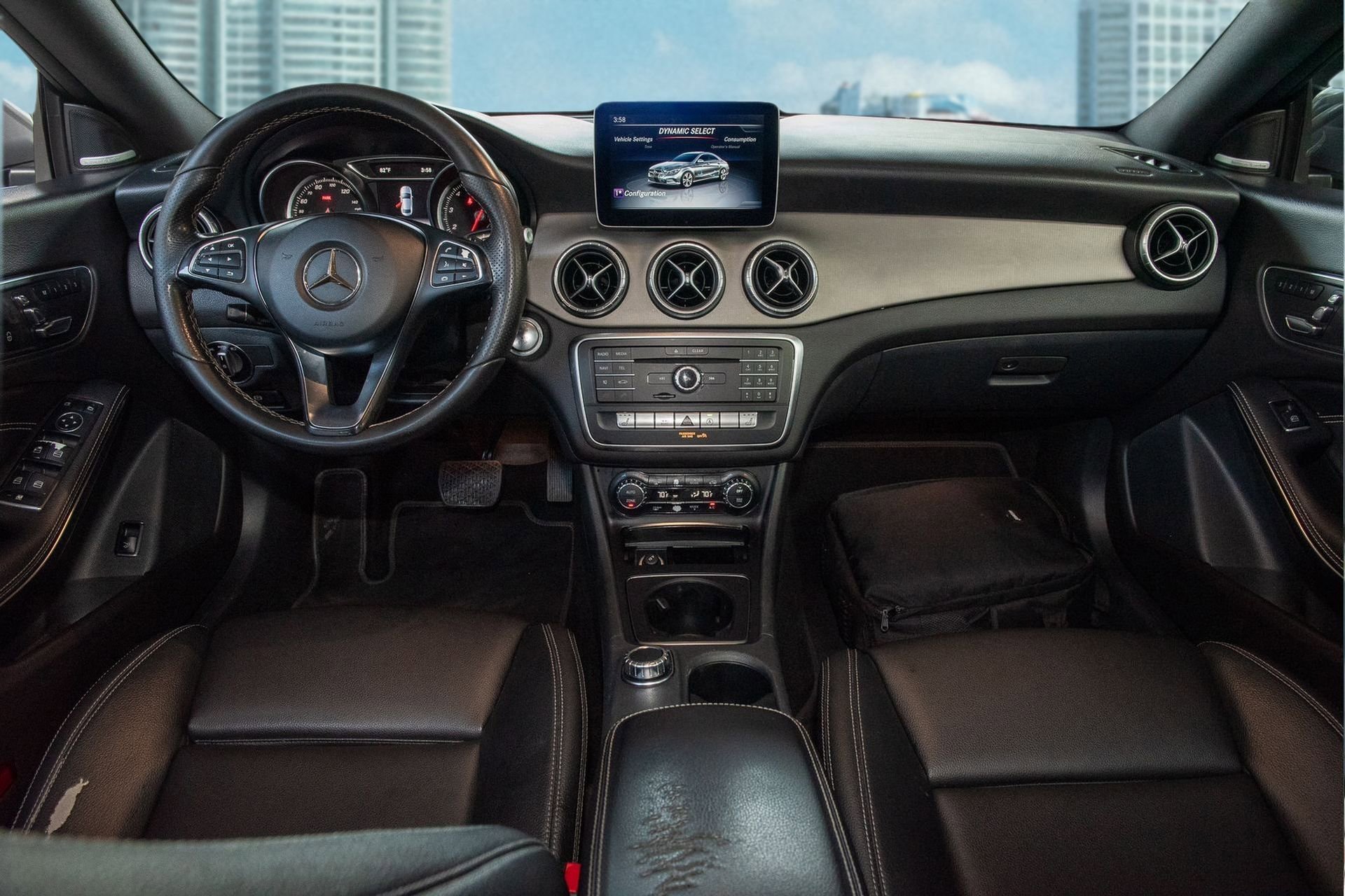 Used 2018 Mercedes-Benz CLA 250 4MATIC image 8