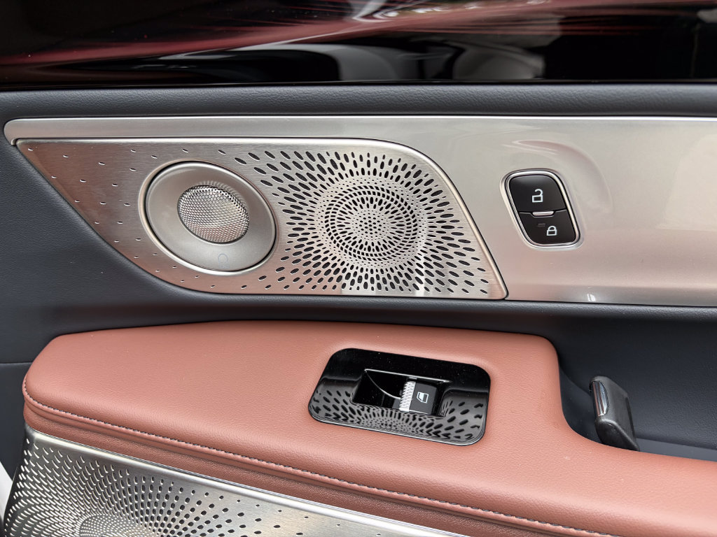 New 2026 Lincoln Nautilus Reserve AWD/4WD image 38