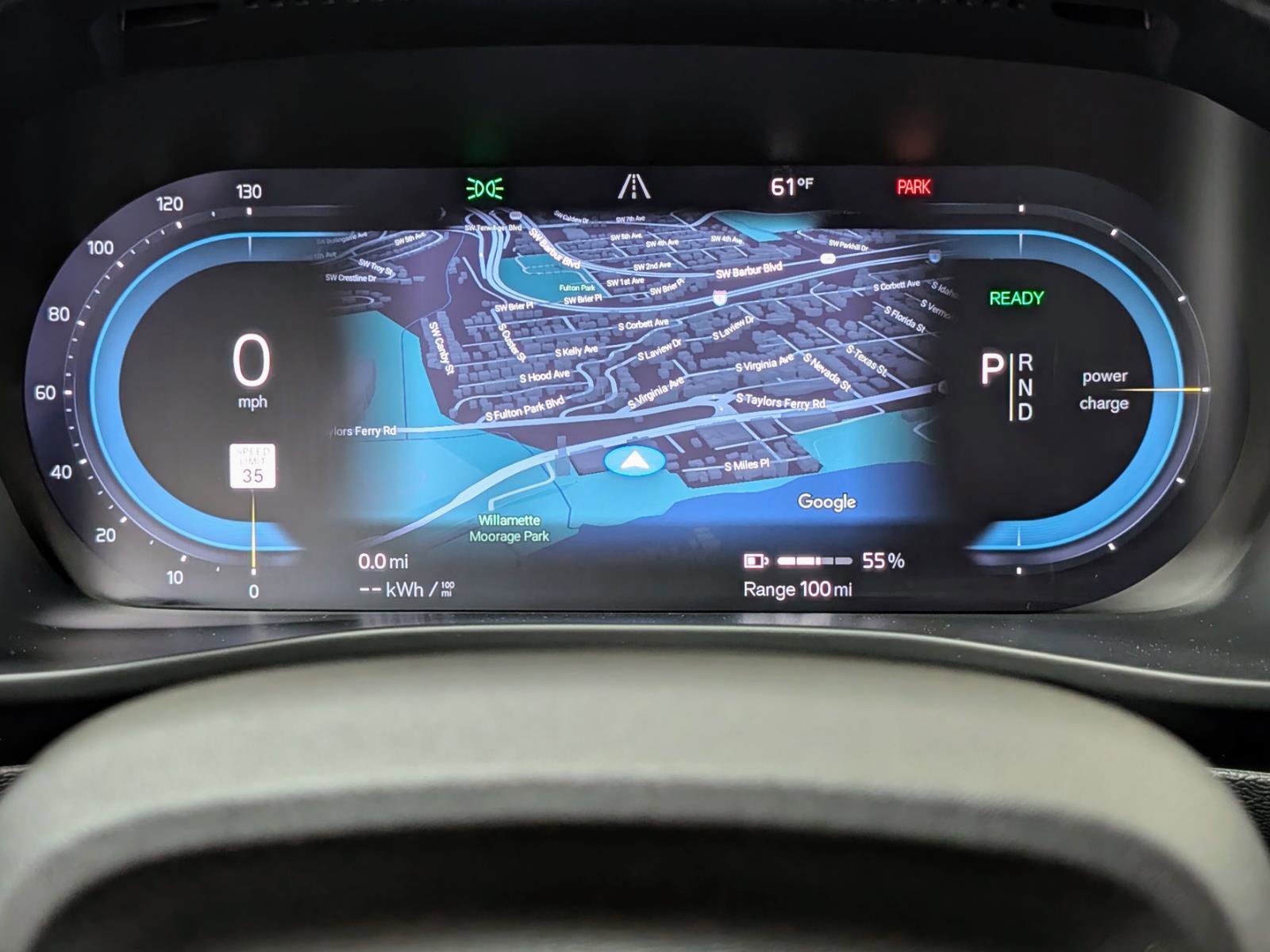 Used 2023 Volvo XC40 Recharge Core image 30