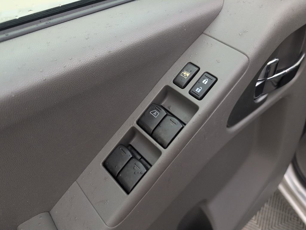 Used 2008 Nissan Frontier SE w/ SE Value Truck Pkg image 30